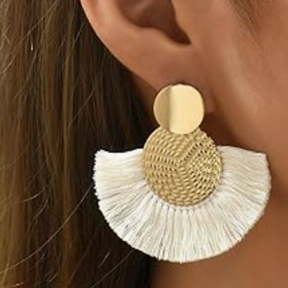 Handmade Colorful Tassel Dangle Earrings - Picture 9 of 10